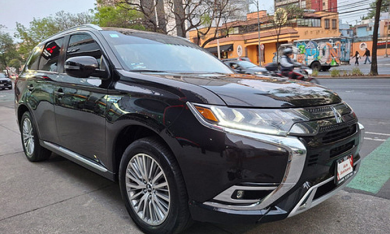 Mitsubishi Outlander...