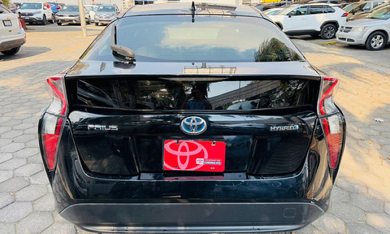 Toyota Prius 2017...