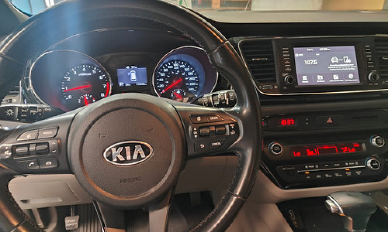 Kia Sedona 3.3 V6 Ex...
