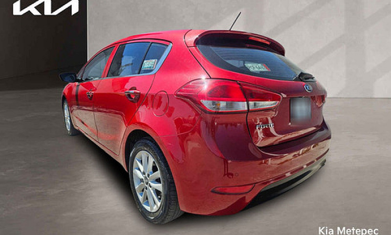 Kia Forte Hb 2018...