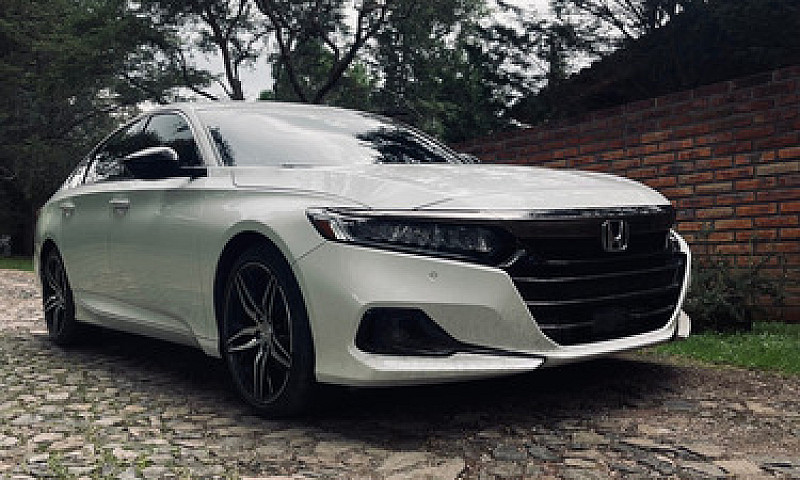 Honda Accord 2.0 Tou...