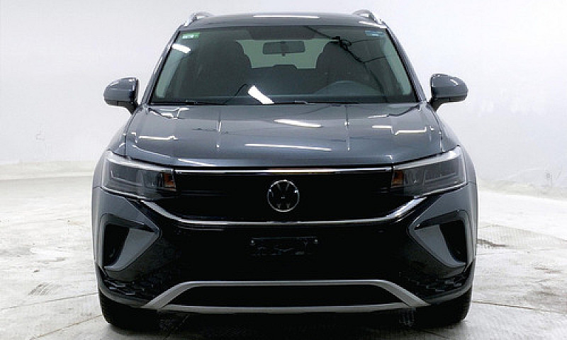 Volkswagen Taos 2021...