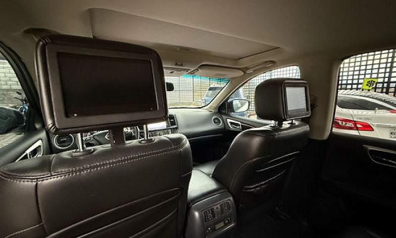 Nissan Pathfinder 3....
