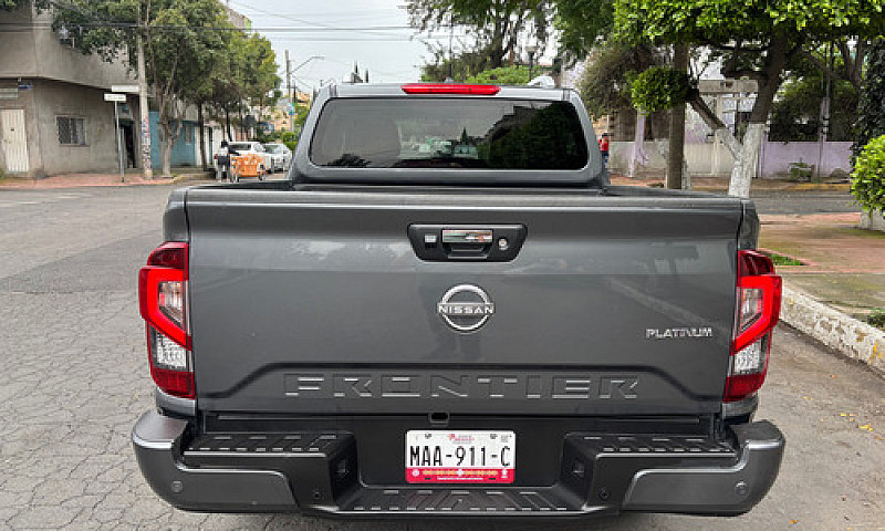Nissan Frontier 2.5 ...