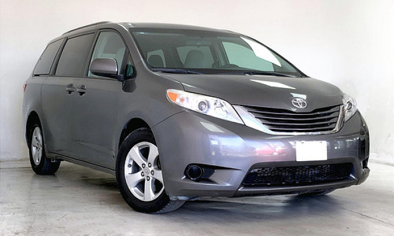Toyota Sienna 2017...