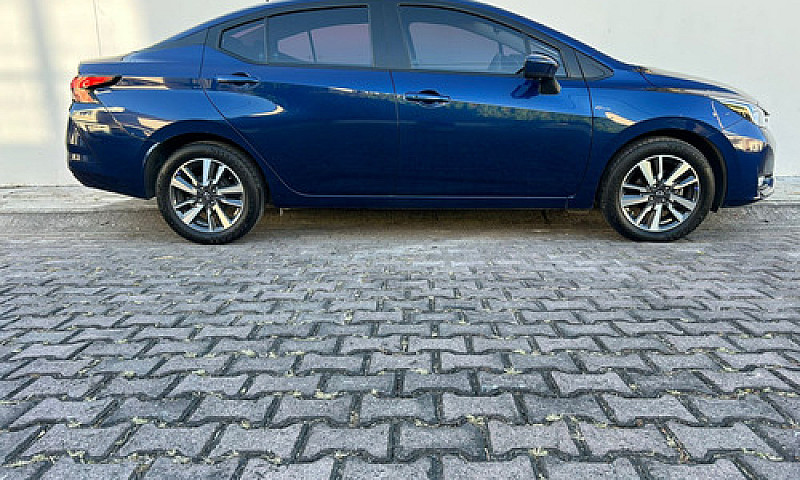 Nissan Versa 2023...