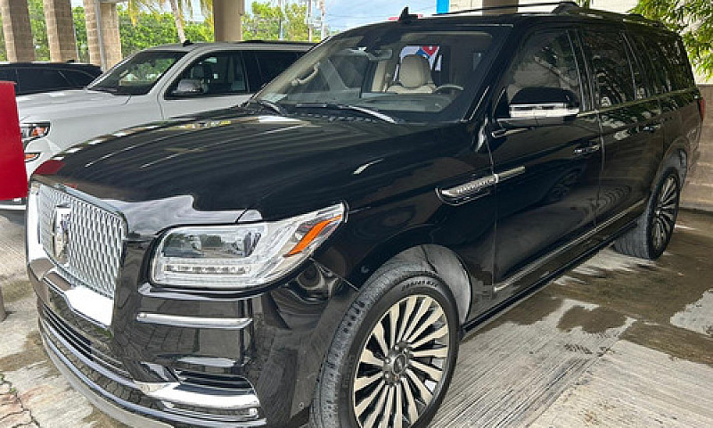 Lincoln Navigator 3....