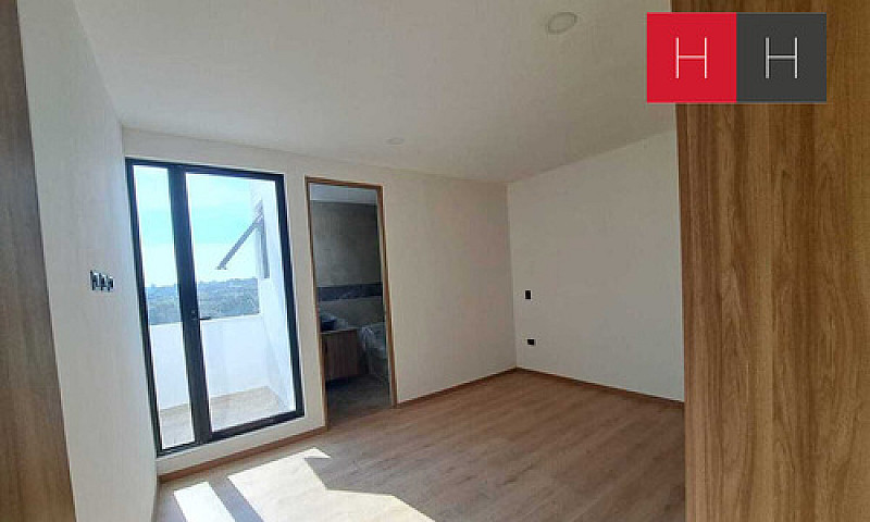 Casa En Venta En Lom...