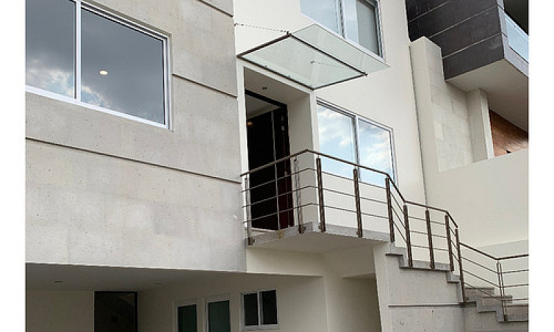 Casa En Lomas Verdes...