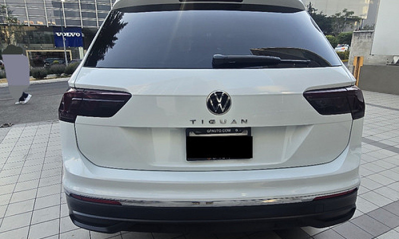 Volkswagen Tiguan 1....