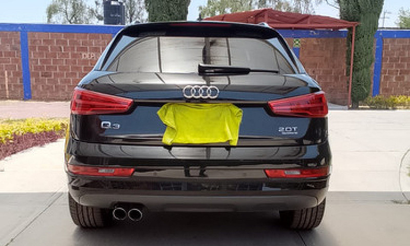 Audi Q3 2.0 S Line 2...