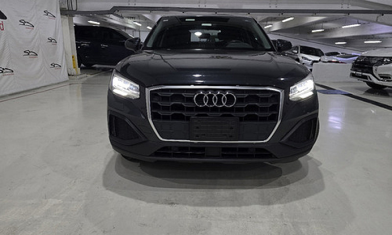 Audi  Q2  2021...