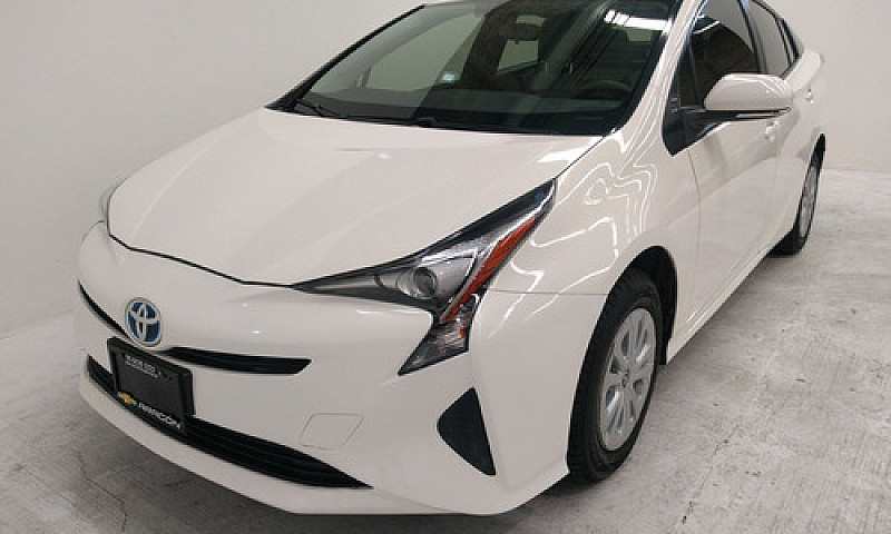 Toyota Prius 2018 1....