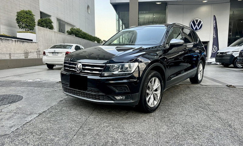 Volkswagen Tiguan !Q...