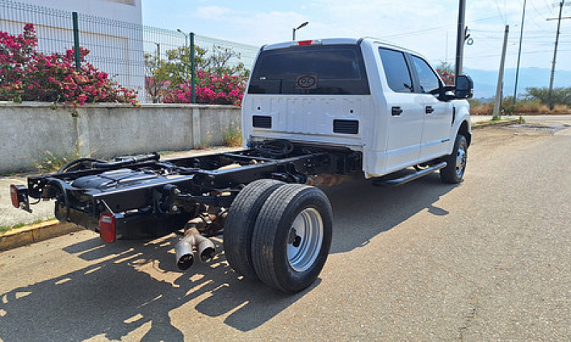 F350 4X4 6.7 Diesel...