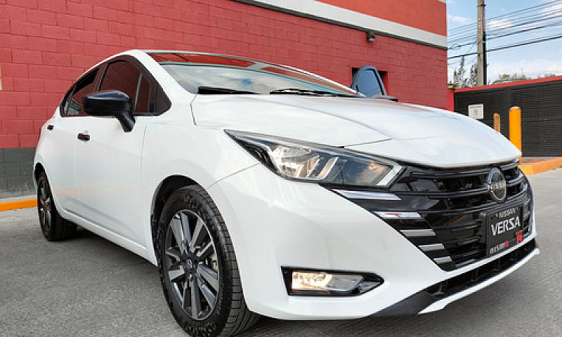 Nissan Versa 1.6 Sen...