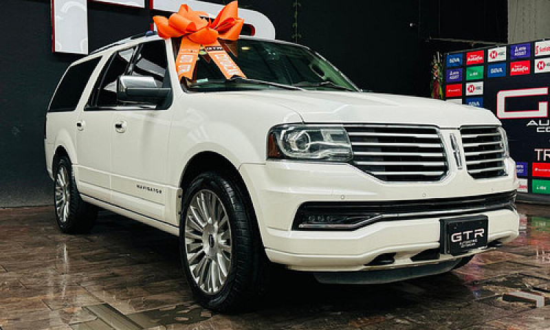 Lincoln Navigator 3....