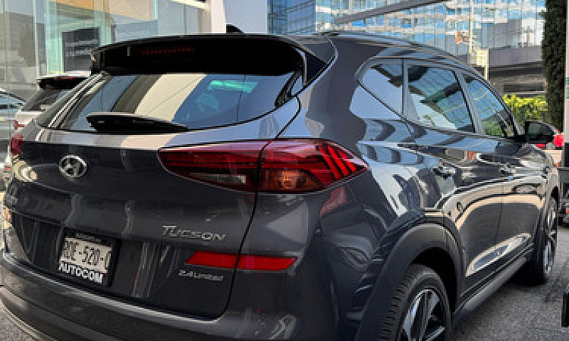 Hyundai Tucson 2020...