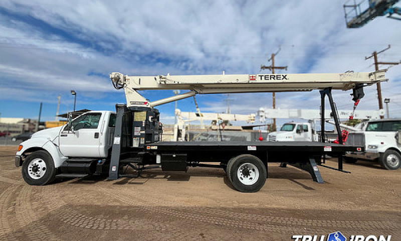 Grua Titan 2015 Ford...