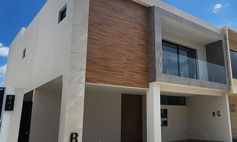Se Vende Casa En Val...