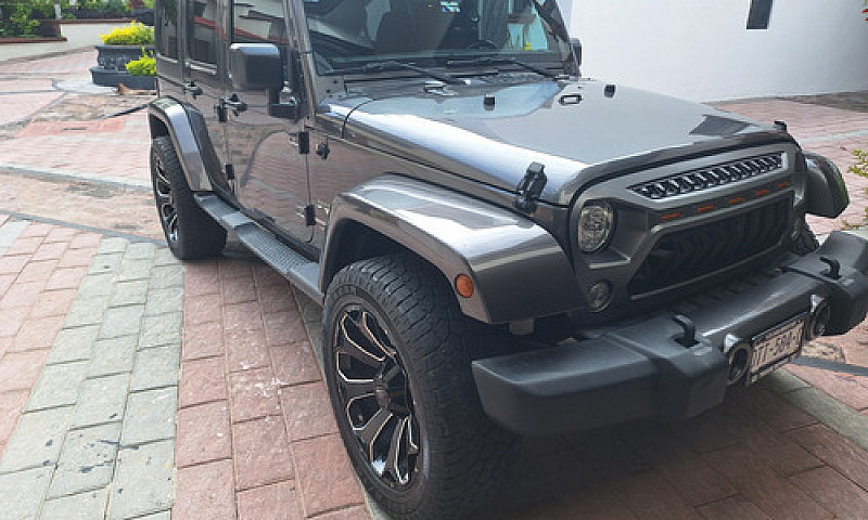 Jeep Wrangler 3.7 Un...