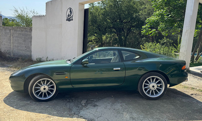Aston Martin Db7 3.2...