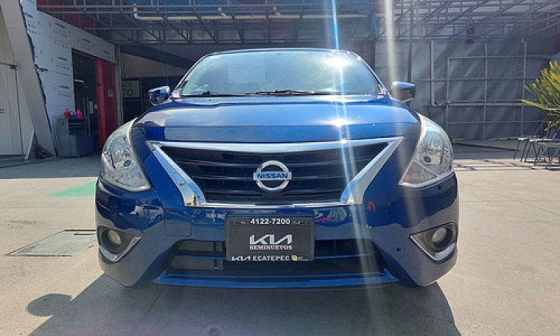 Nissan Versa 2019...