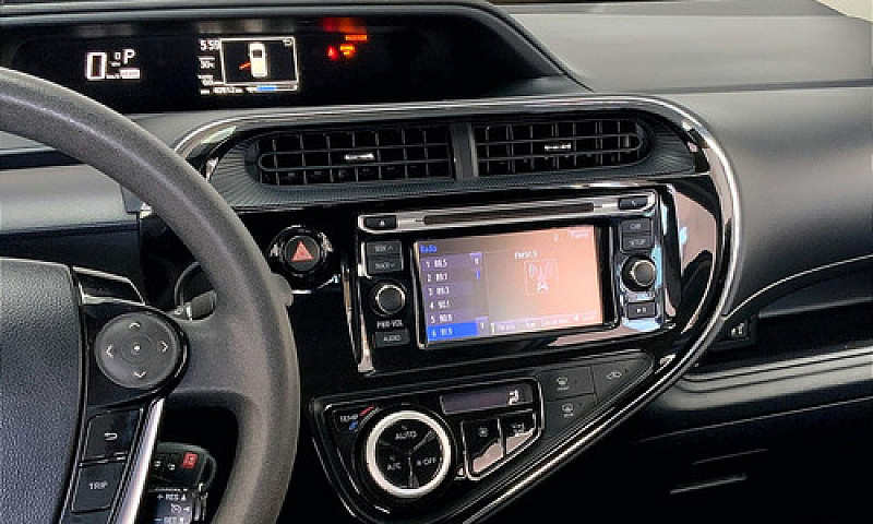 Toyota Prius 2021...