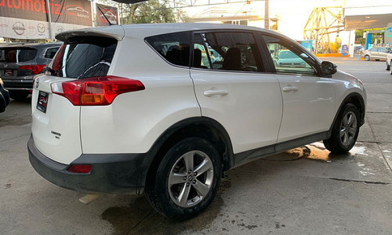 Toyota Rav4 2015...