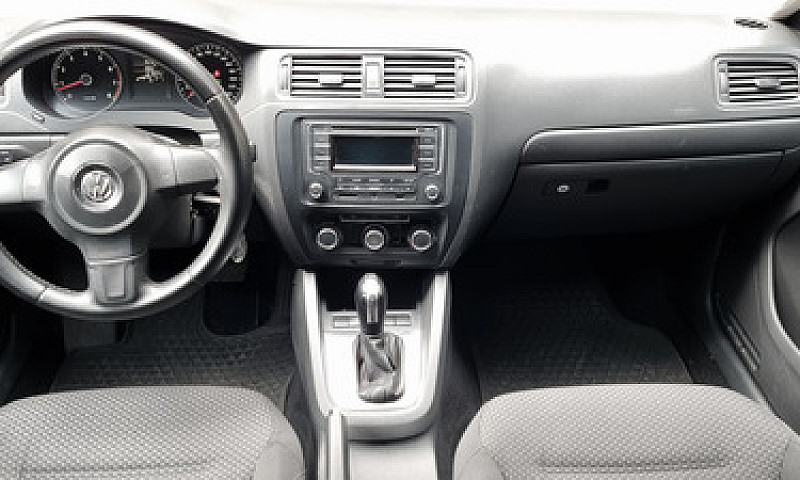 Volkswagen Jetta 2.5...