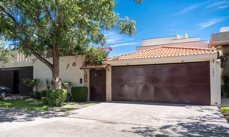 Residencia En Venta,...