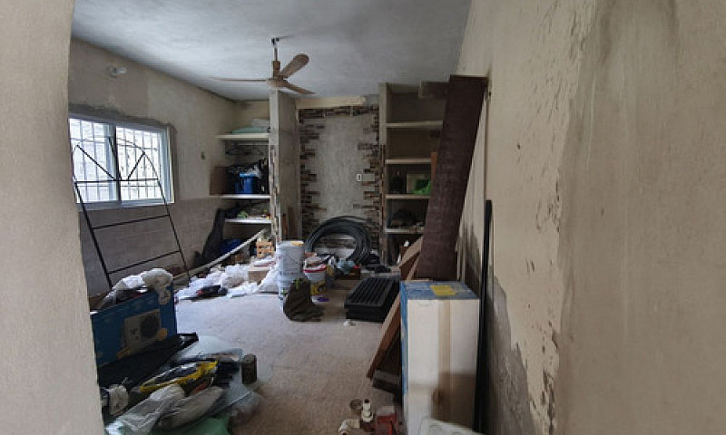 Venta De Casa A 140 ...