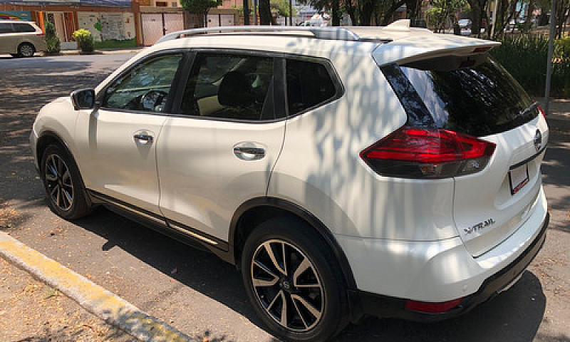 Nissan X-Trail 2.5 E...