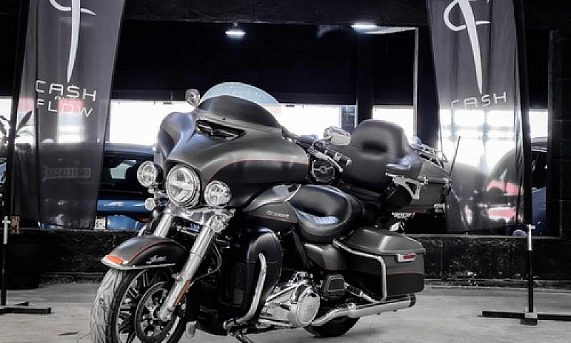 Harley-Davidson Exce...