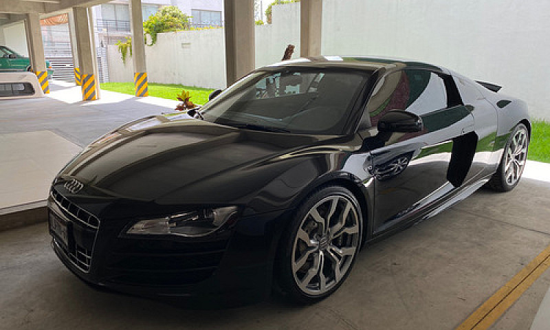 Audi R8 5.2L V10 Qua...