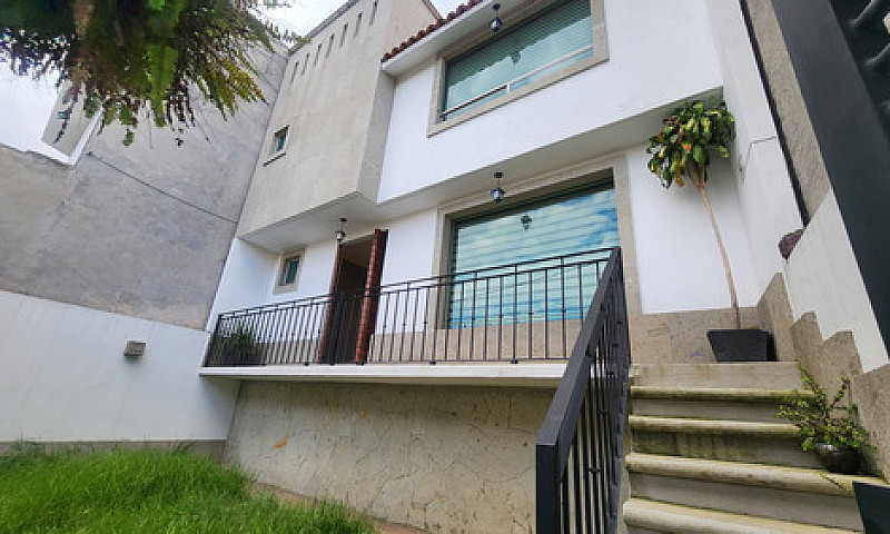 Hermosa Casa En Vent...