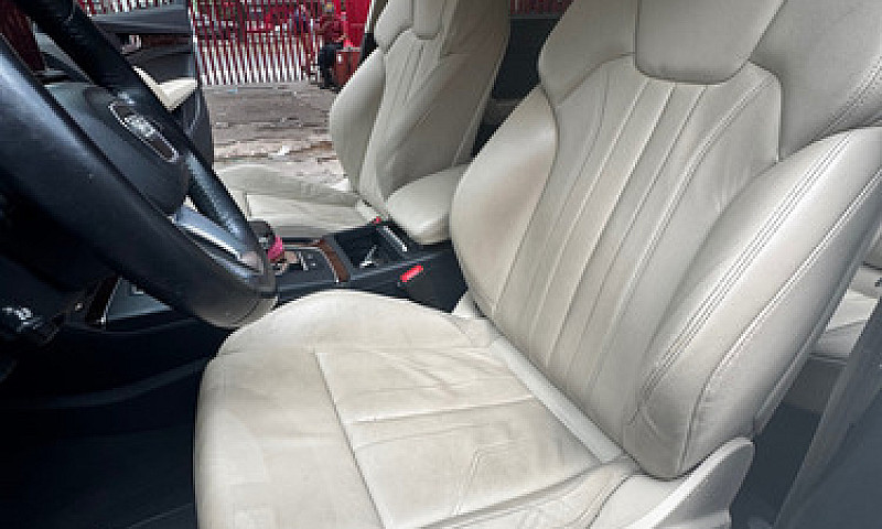 Audi Q5 2.0 L T Elit...