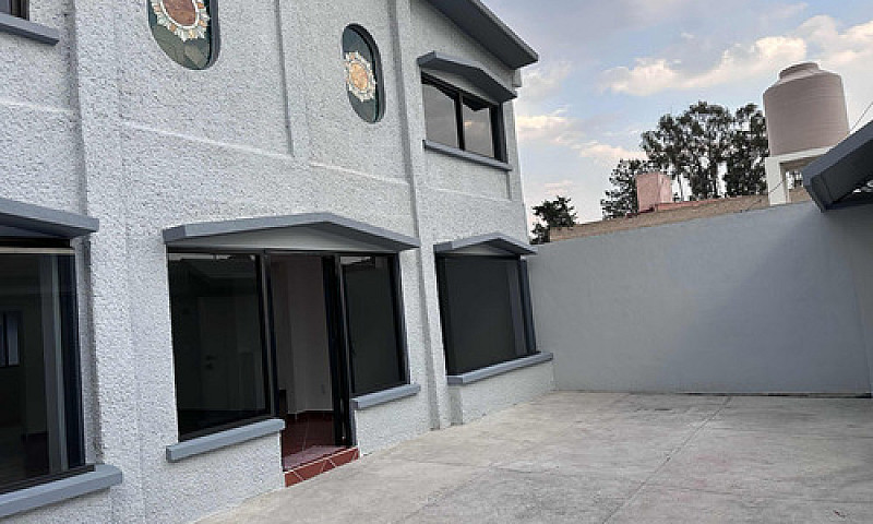 Hermosa Casa En Vent...