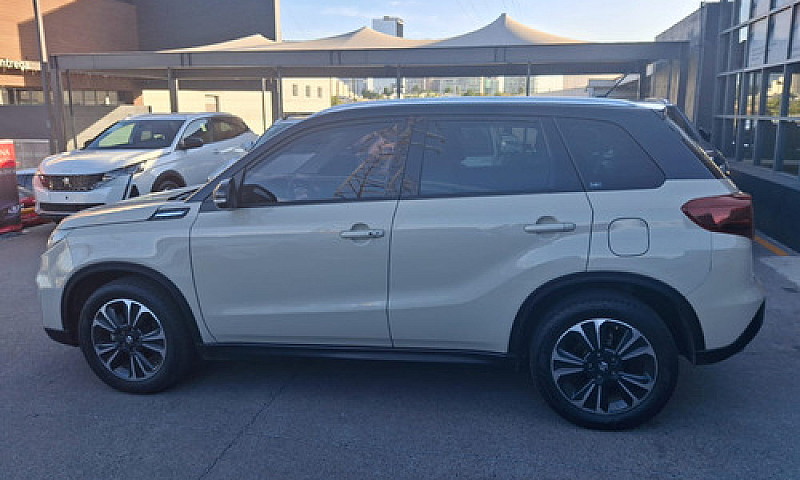 Suzuki Vitara 2020...