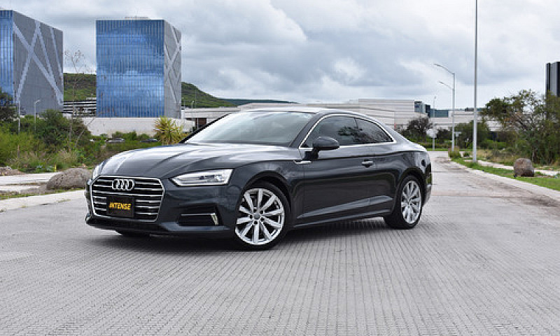 Audi A5 2.0 Select 1...