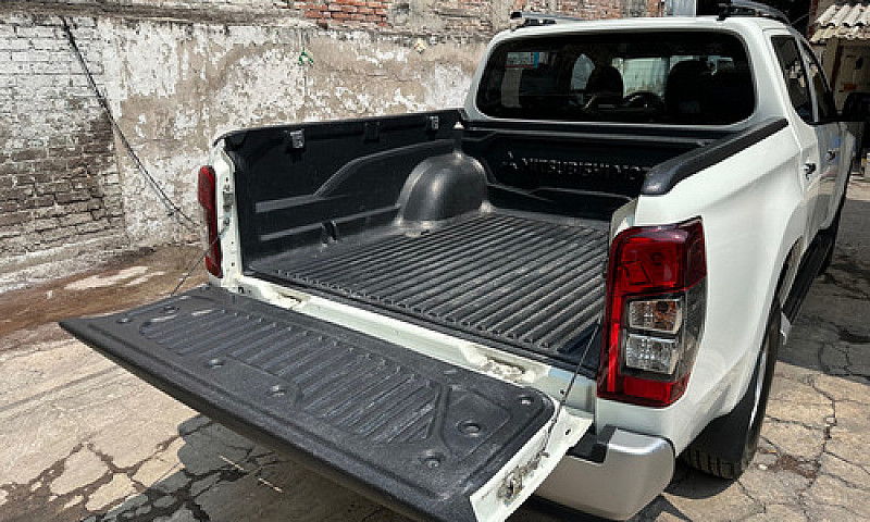 Mitsubishi L200 2.5 ...