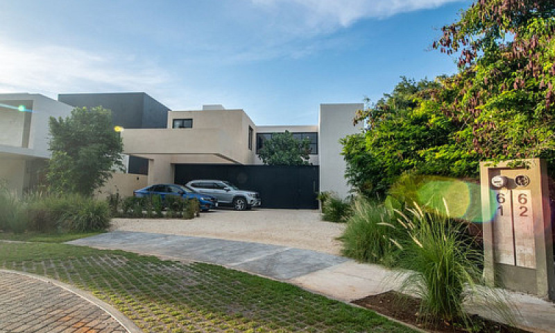 Hermosa Casa En Resi...
