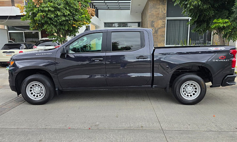 Chevrolet Silverado ...