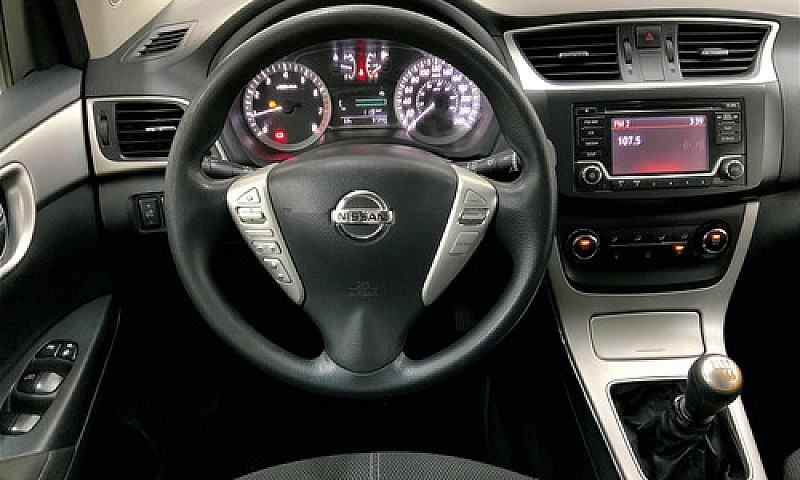 Nissan Sentra 2016...