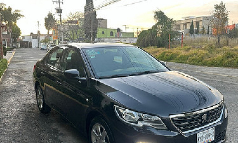 Peugeot 301 1.6 Allu...