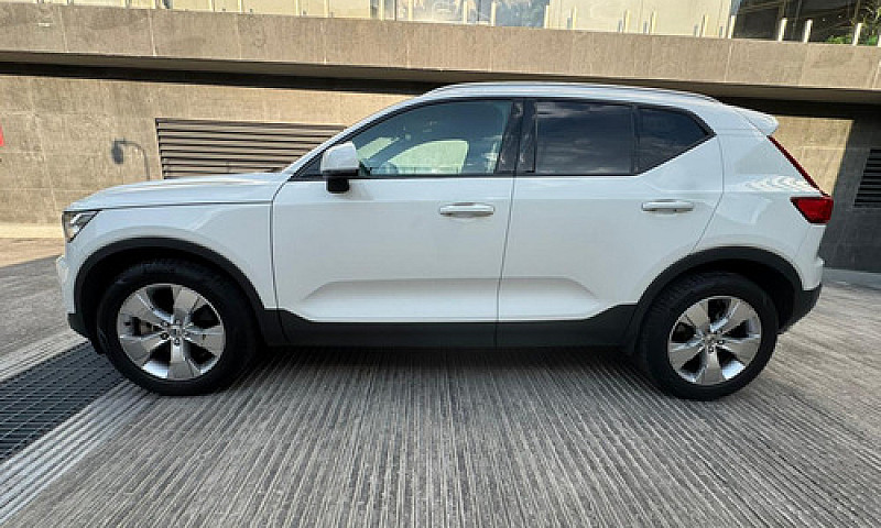 Volvo Xc40 2020...