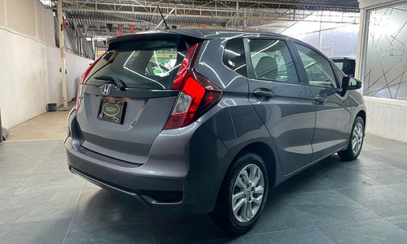 Honda Fit ...