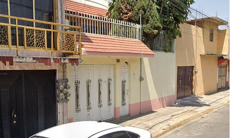 Amplia Casa En La Au...