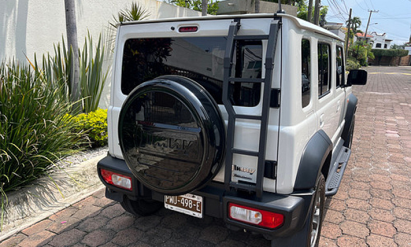 Suzuki Jimny 1.5 Glx...