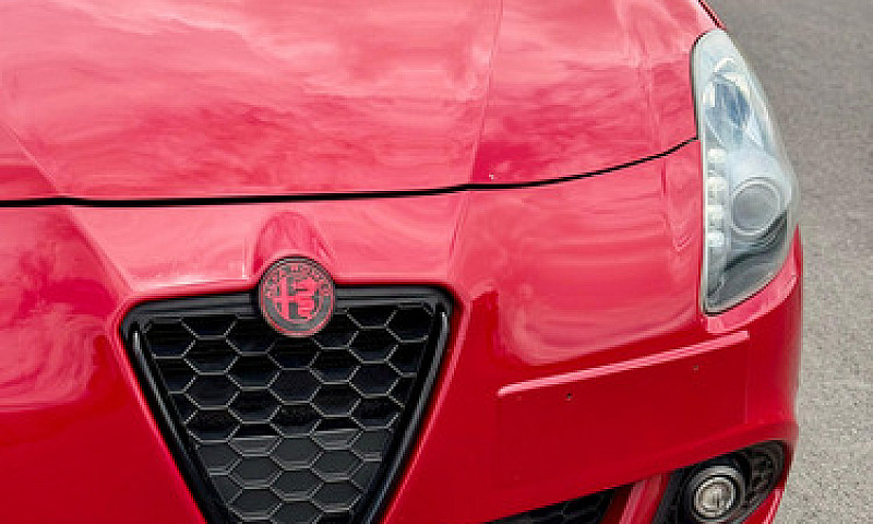 Alfa Romeo Giulietta...
